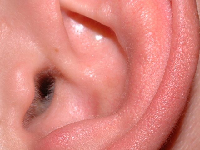 耳垢が臭いのが要注意!怖い病気の兆候と解決方法7つ